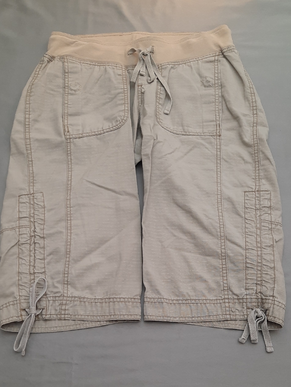 Motherhood Light Beige Cargo Capri Shorts with Drawstring - Size S